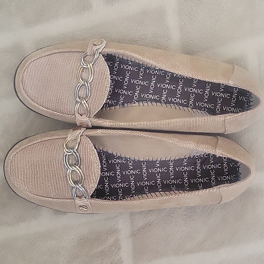 VIONIC “ALDA” Womans Leather Loafer Cognac Size 7 (no insert)